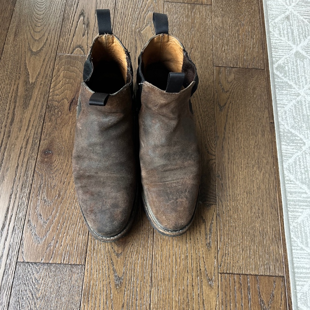 Kenton Chelsea boots in English waxed suede
